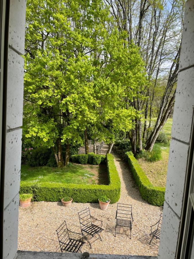 La Croix Des Granges Bed & Breakfast Chapdeuil Exterior photo